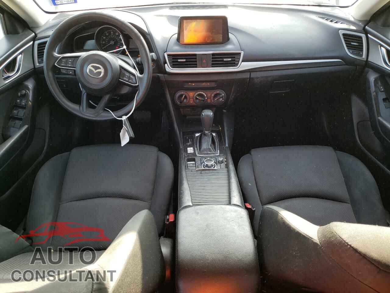 MAZDA 3 2017 - 3MZBN1U70HM112178