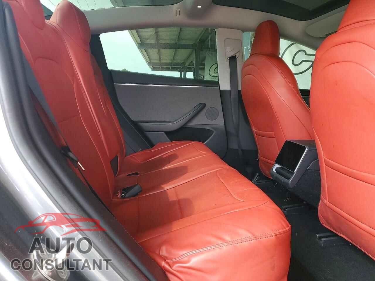 TESLA MODEL 3 2024 - 5YJ3E1EA6RF861641
