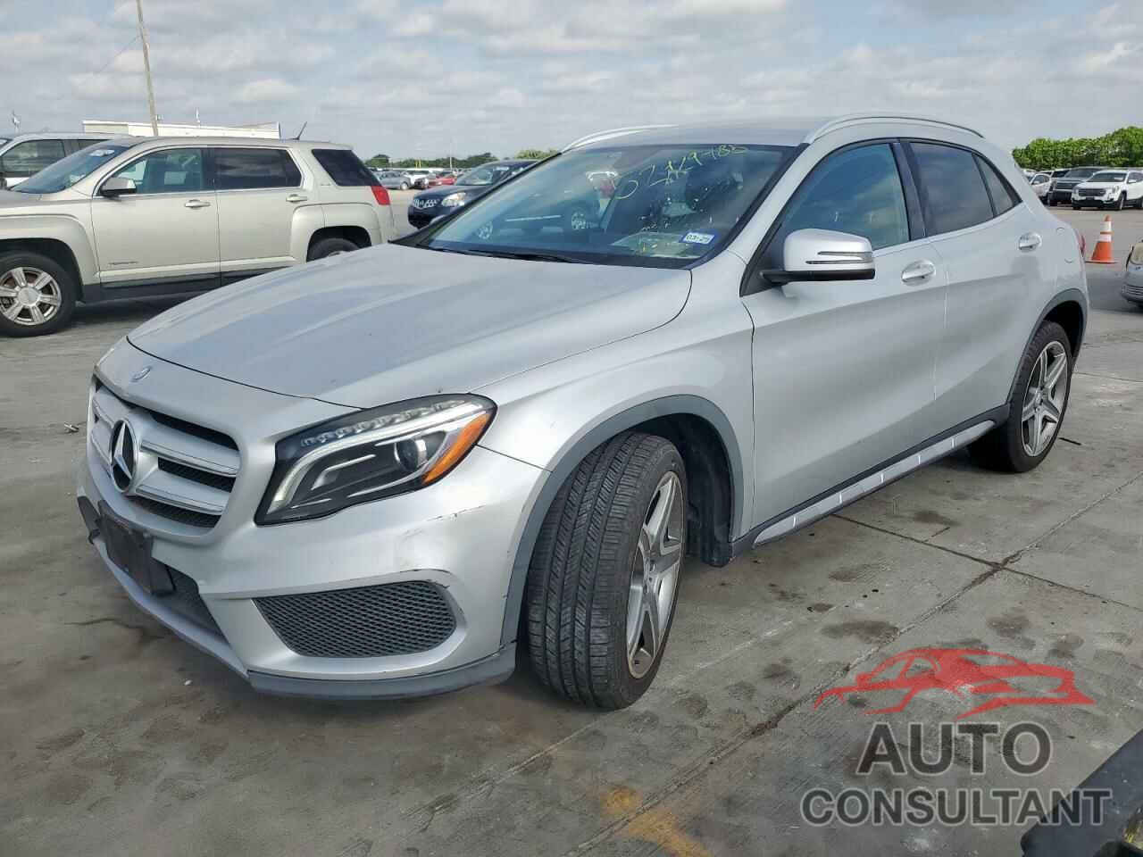 MERCEDES-BENZ GLA-CLASS 2015 - WDCTG4EB4FJ139975