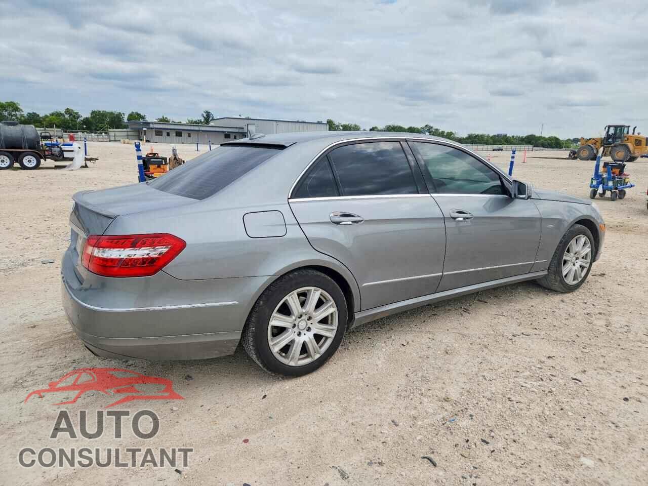 MERCEDES-BENZ E-CLASS 2012 - WDDHF5KB1CA588699