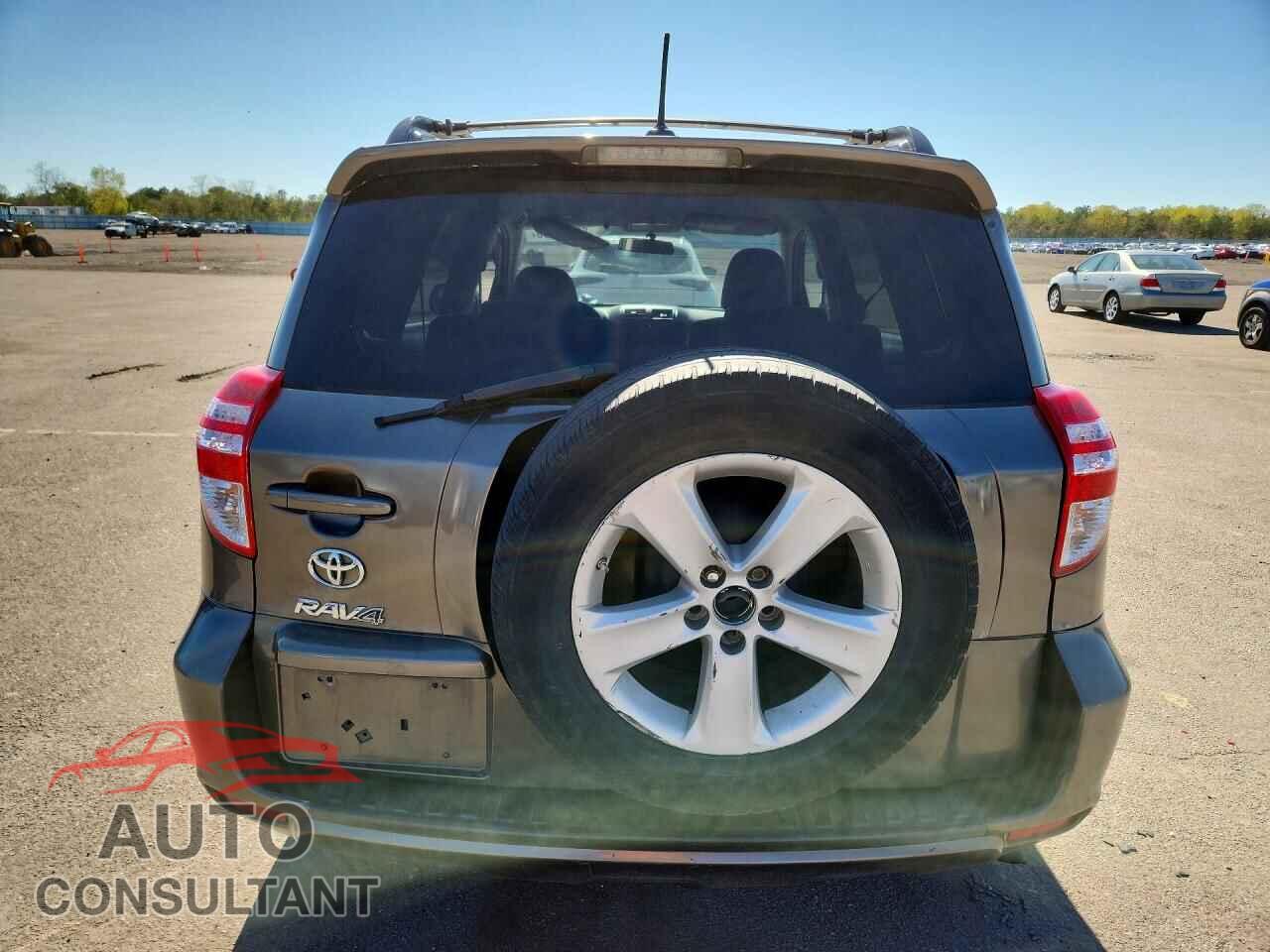 TOYOTA RAV4 2011 - 2T3BF4DV2BW098760