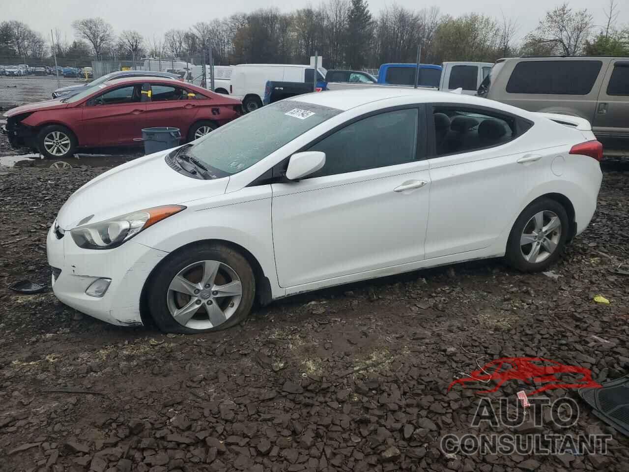 HYUNDAI ELANTRA 2013 - 5NPDH4AE1DH424095