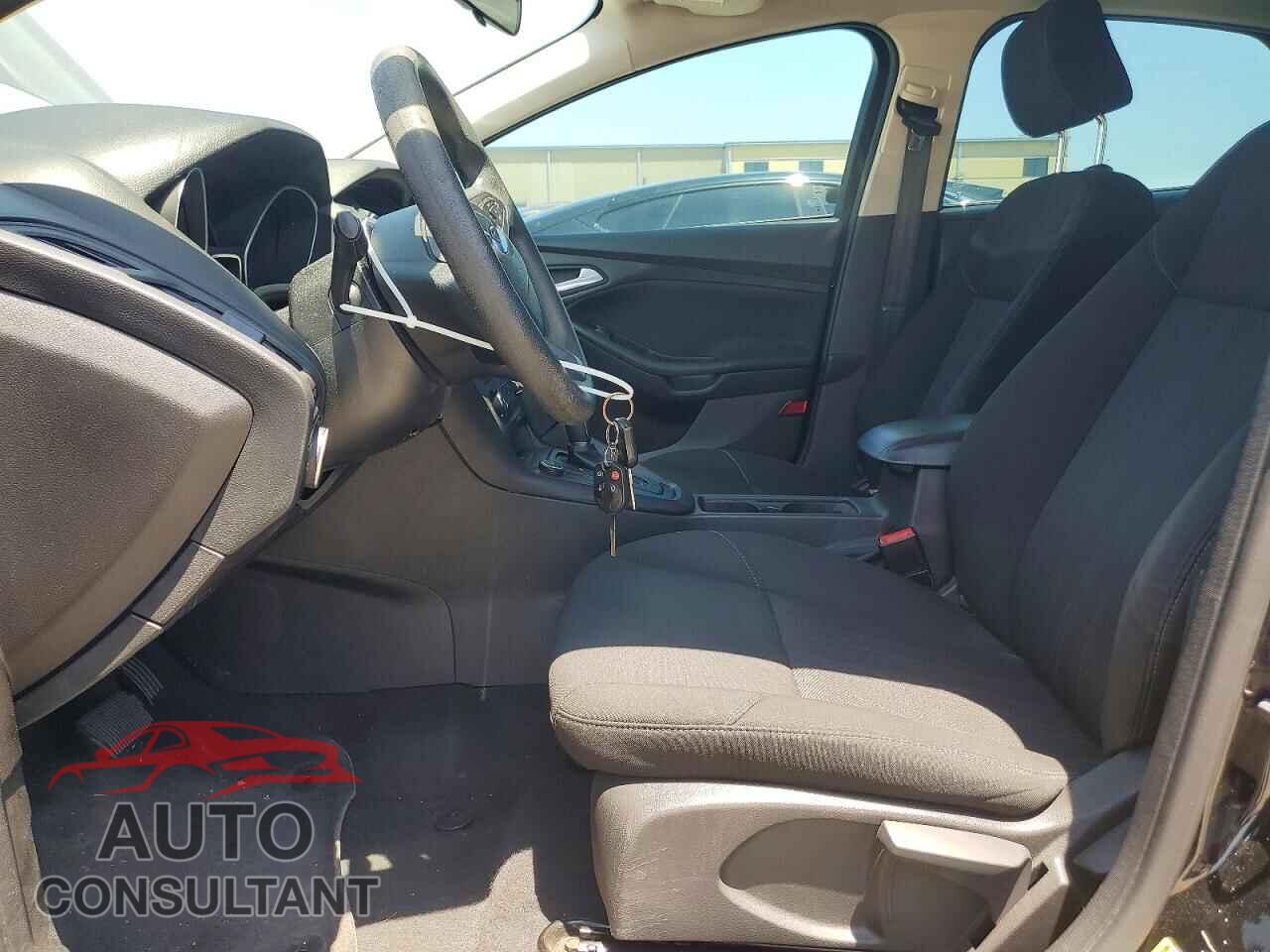 FORD FOCUS 2016 - 1FADP3F25GL398442