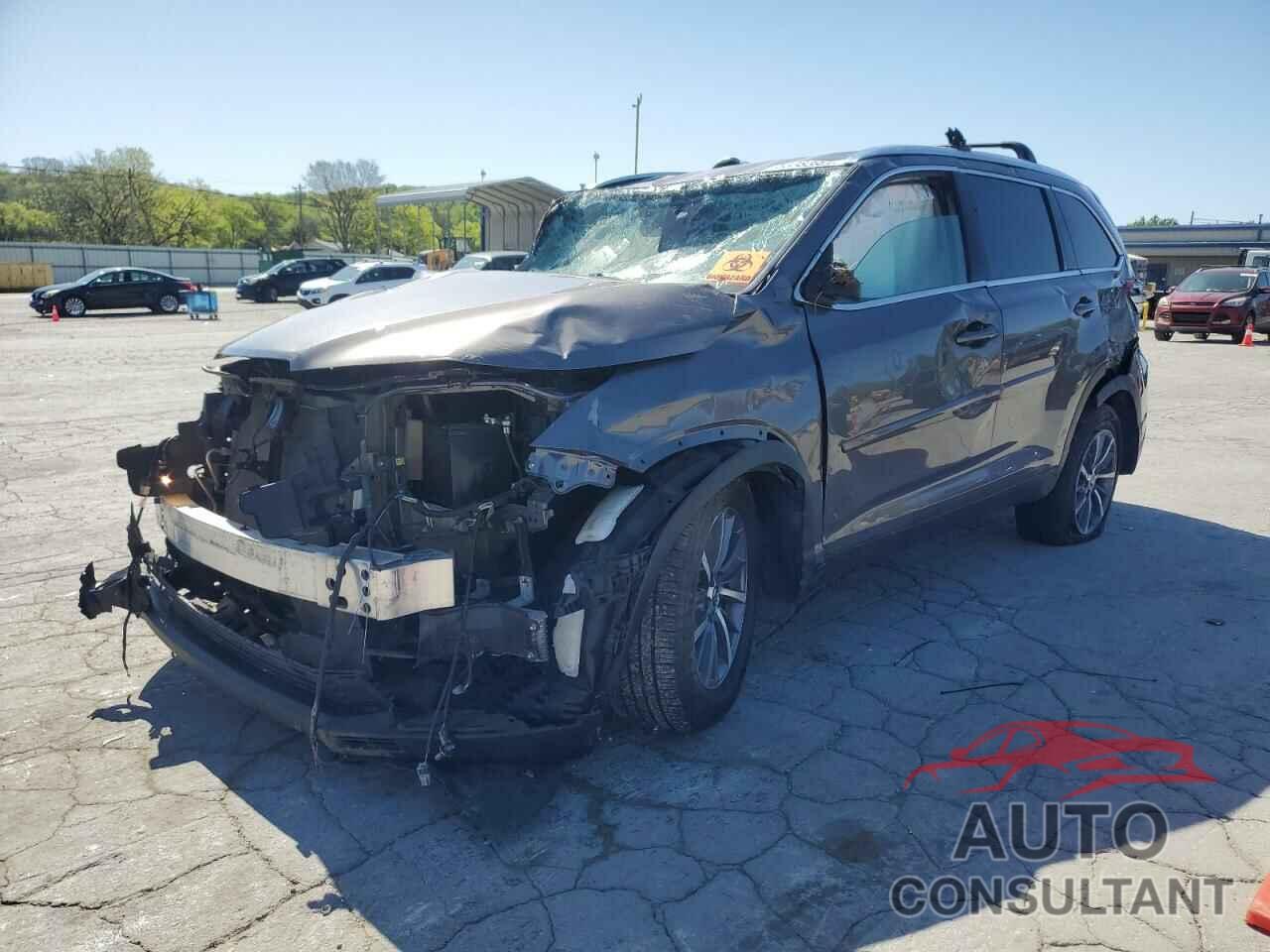 TOYOTA HIGHLANDER 2019 - 5TDKZRFH5KS563285