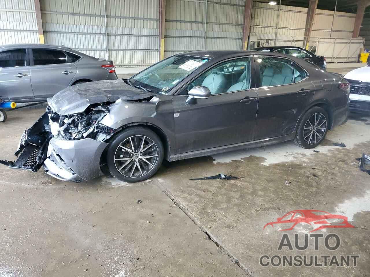 TOYOTA CAMRY 2023 - 4T1G11AK8PU735082