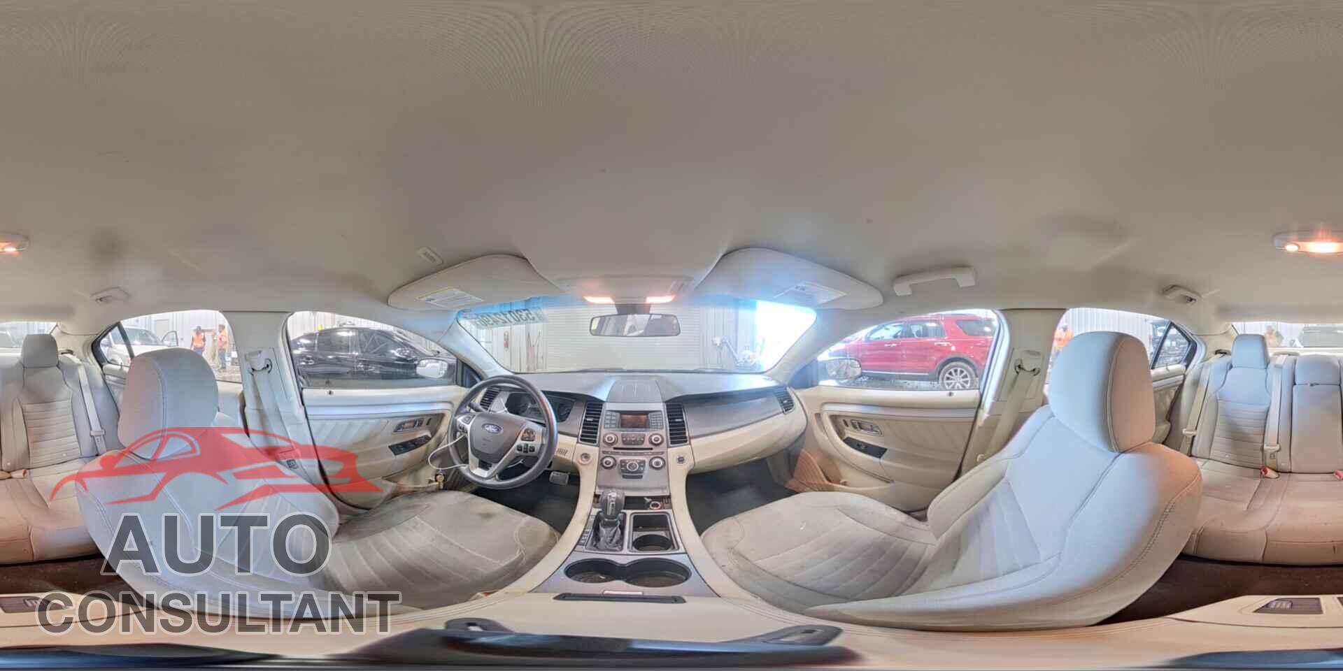 FORD TAURUS 2017 - 1FAHP2D80HG132355
