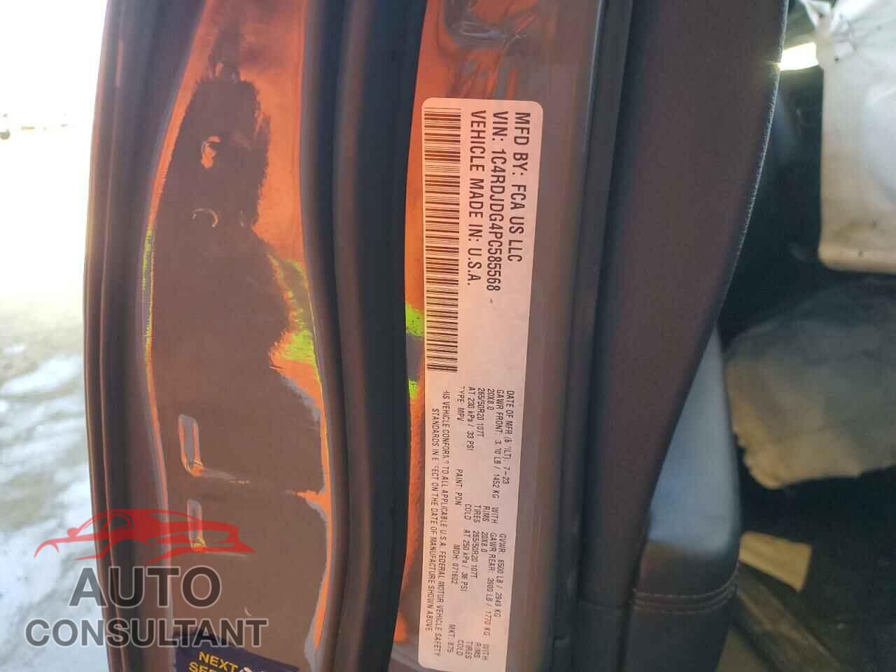 DODGE DURANGO 2023 - 1C4RDJDG4PC585568