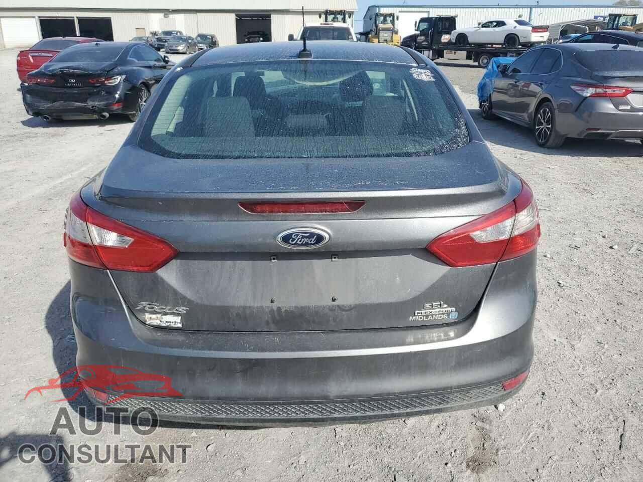 FORD FOCUS 2012 - 1FAHP3H28CL373754