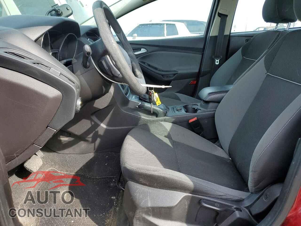 FORD FOCUS 2014 - 1FADP3F26EL450139