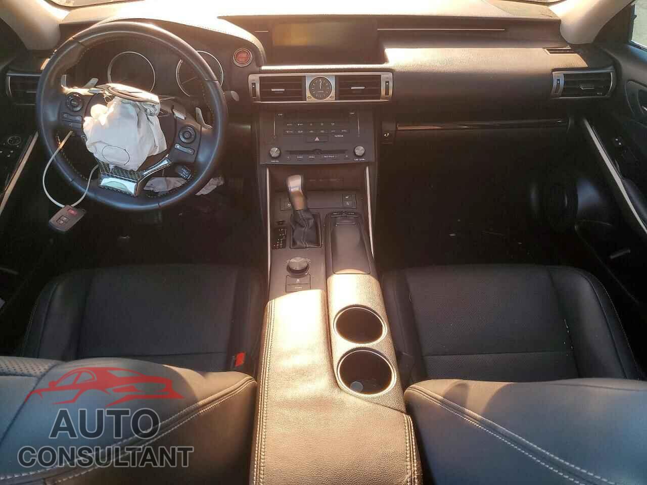 LEXUS IS 2015 - JTHCF1D29F5022957