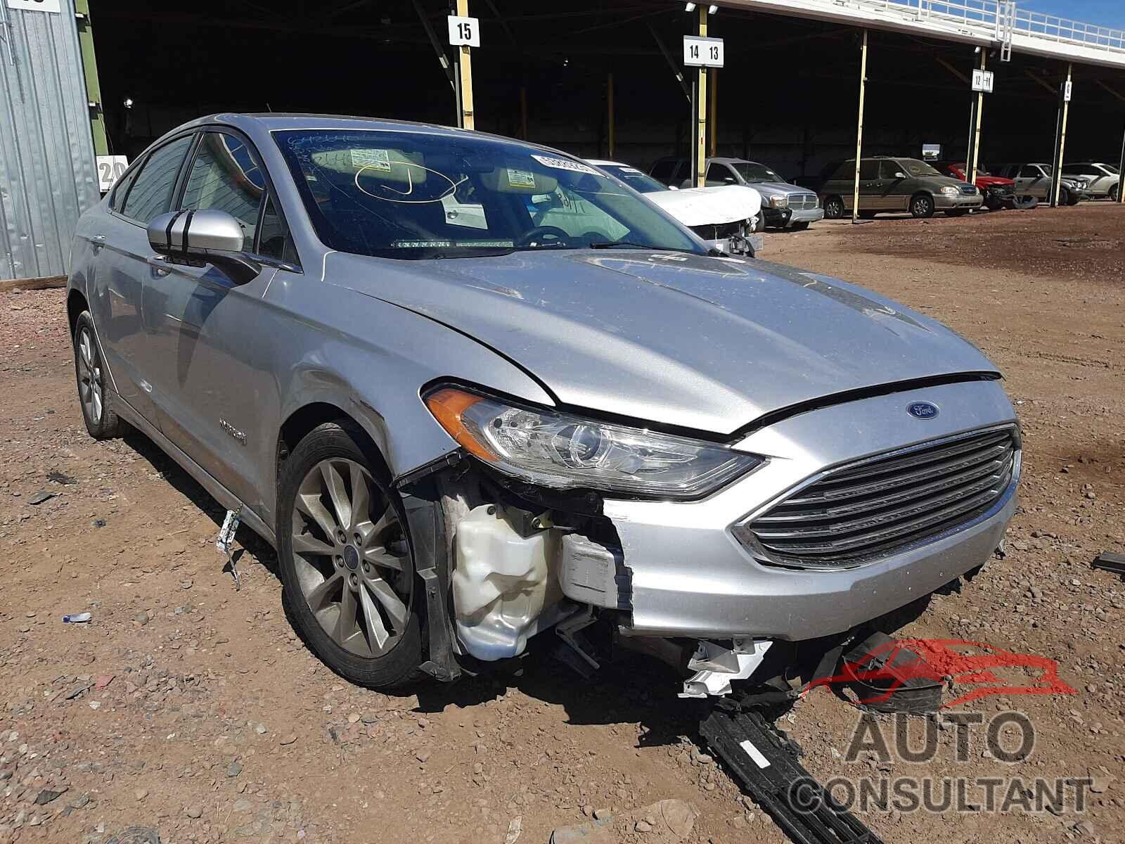 FORD FUSION 2017 - 3FA6P0LU7HR386342