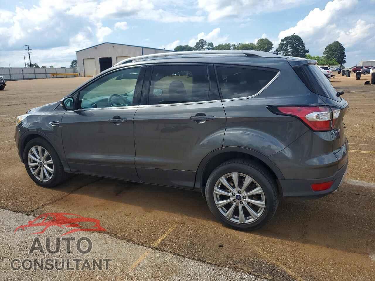 FORD ESCAPE 2017 - 1FMCU0JD4HUC09583