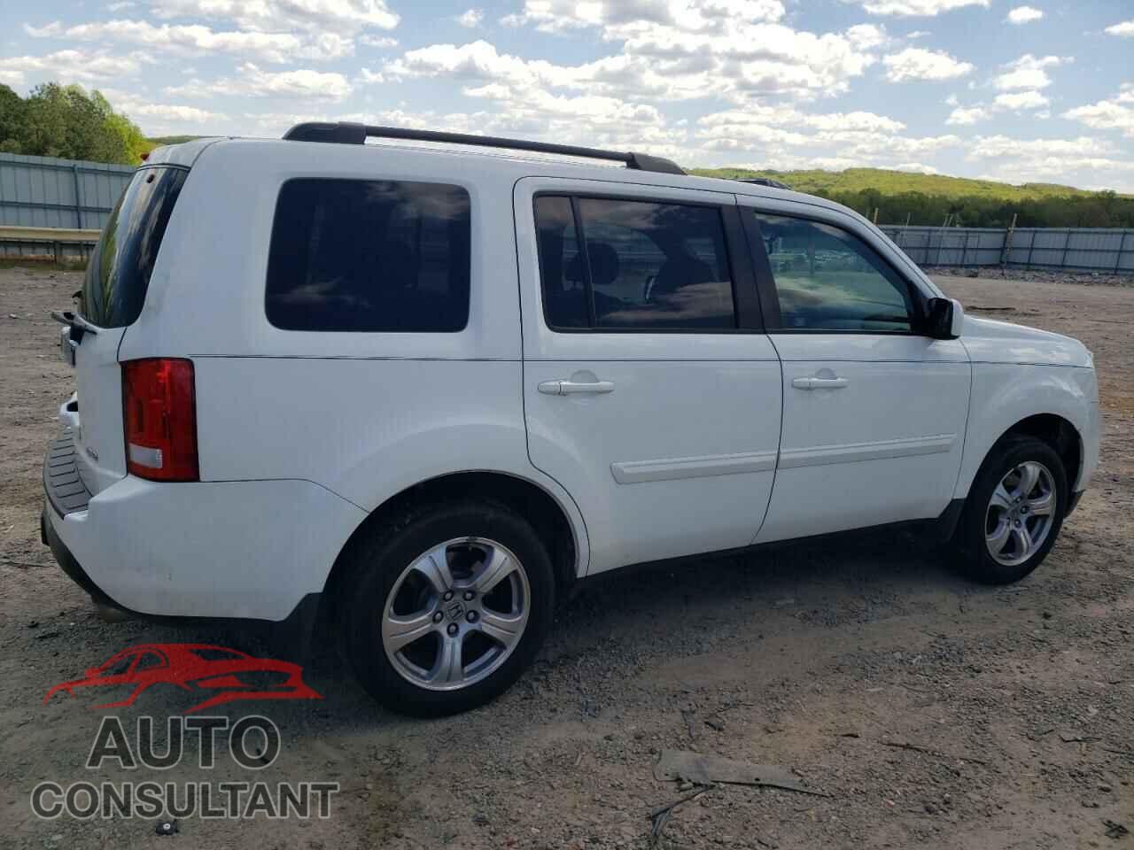 HONDA PILOT 2012 - 5FNYF4H50CB004676