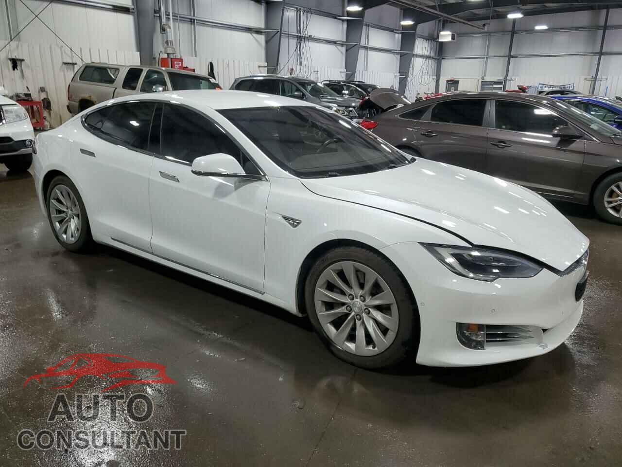 TESLA MODEL S 2016 - 5YJSA1E25GF147352