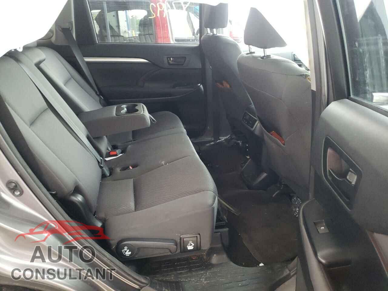 TOYOTA HIGHLANDER 2017 - 5TDBZRFH8HS413244