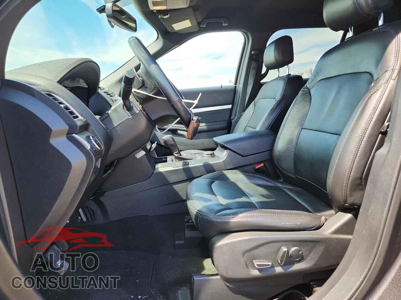 FORD EXPLORER 2017 - 1FM5K8D86HGD71953
