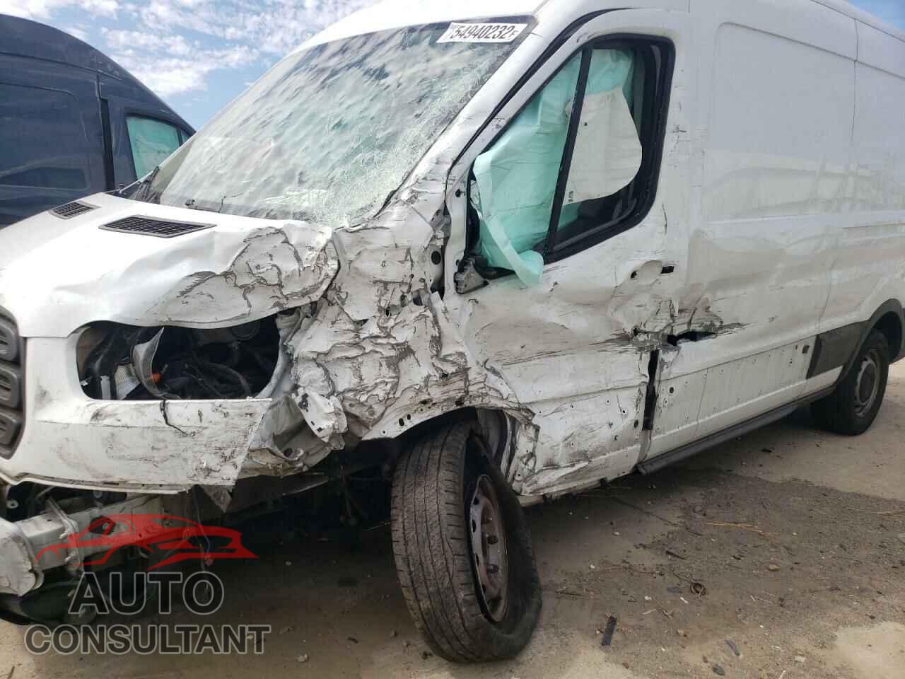 FORD TRANSIT 2018 - 1FTYE2CM7JKA10027