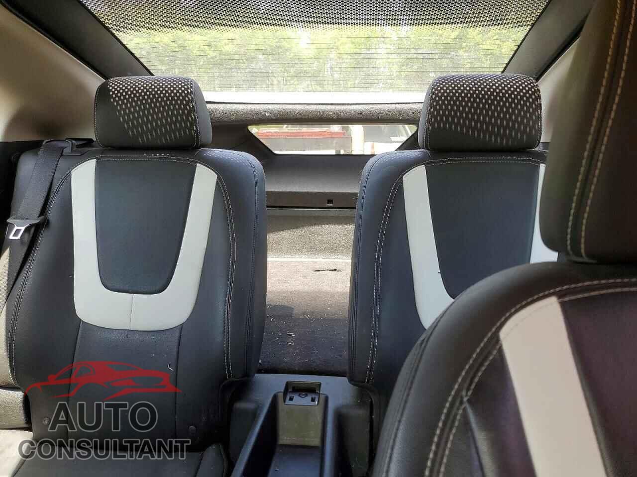 CHEVROLET VOLT 2013 - 1G1RD6E49DU106139