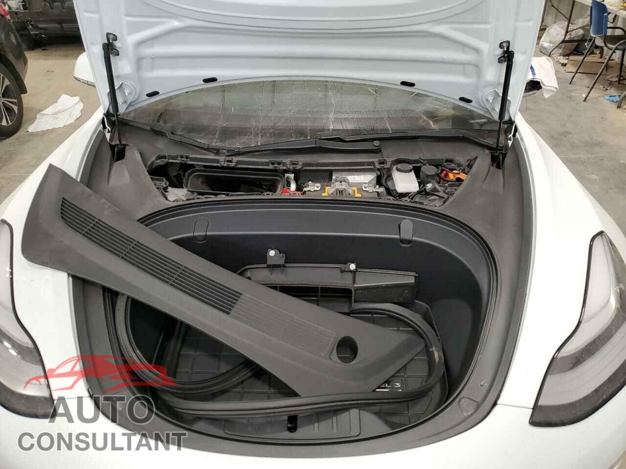 TESLA MODEL 3 2018 - 5YJ3E1EB2JF089085
