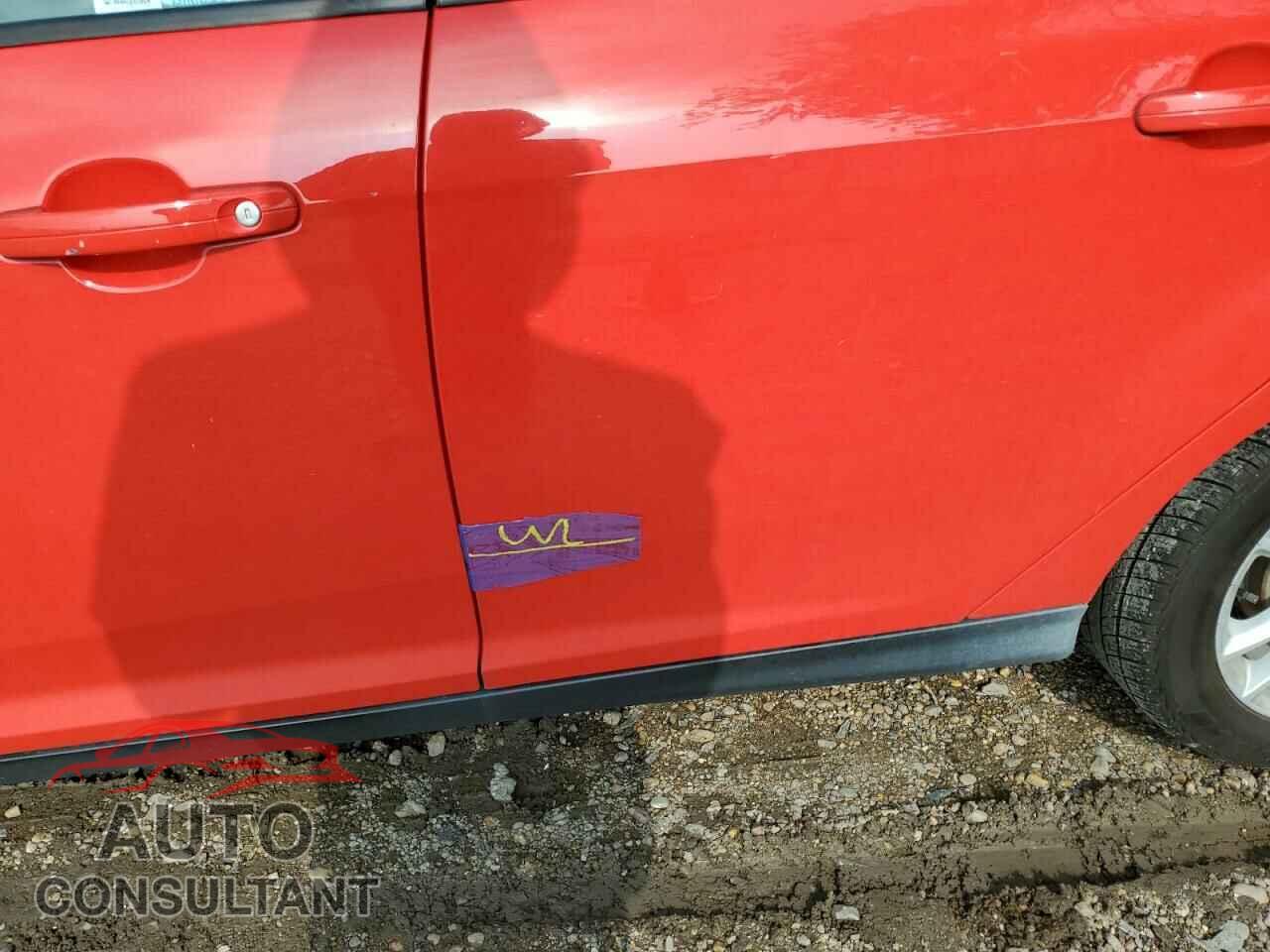 FORD FOCUS 2017 - 1FADP3K21HL286549