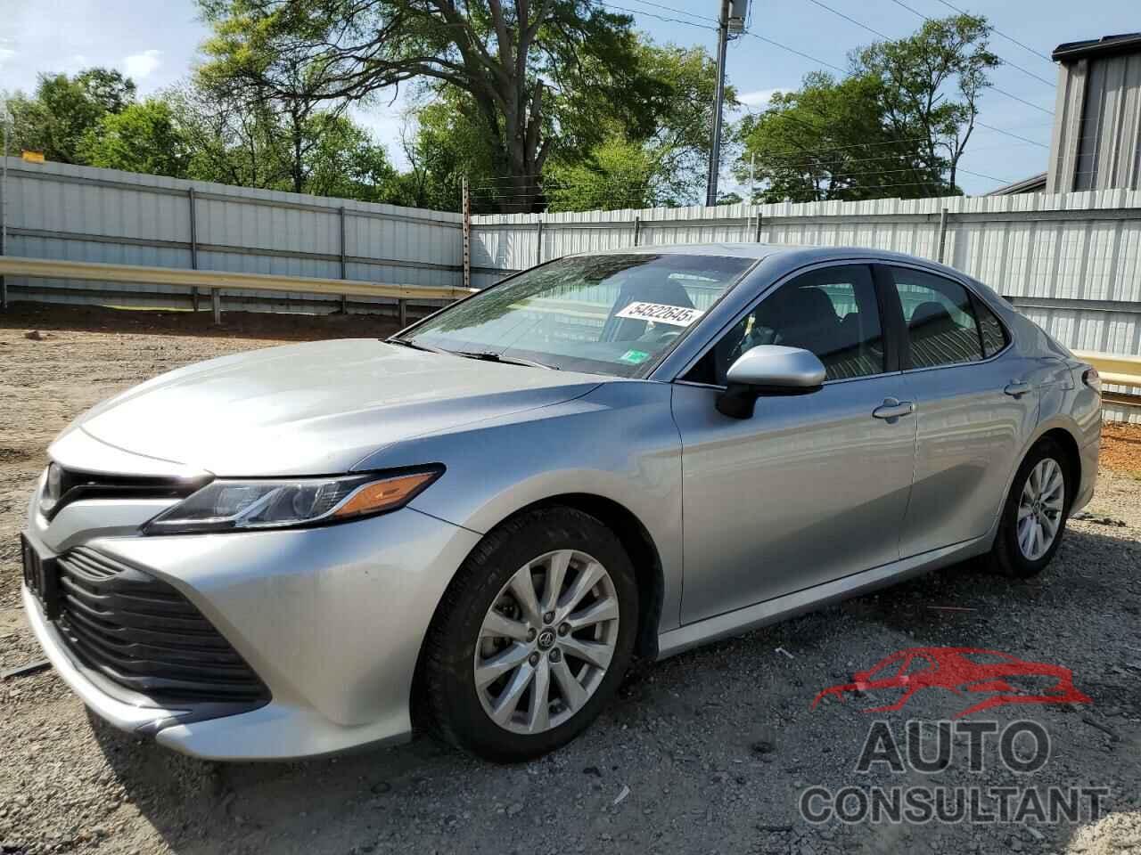 TOYOTA CAMRY 2018 - 4T1B11HK1JU076351