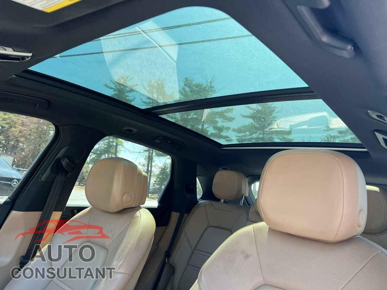 PORSCHE CAYENNE 2019 - WP1AA2AY1KDA15330