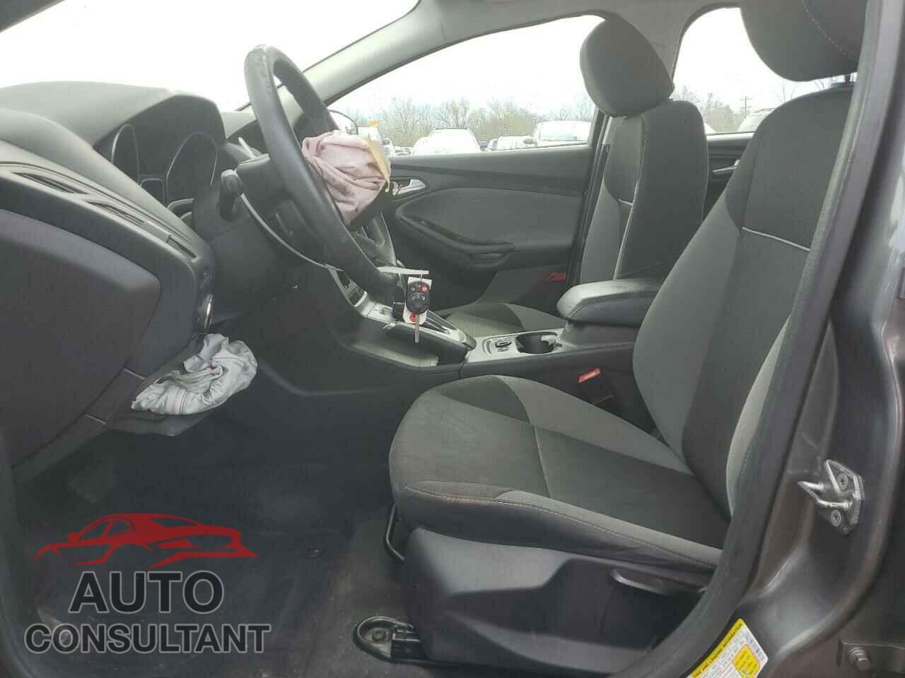 FORD FOCUS 2014 - 1FADP3F21EL404363