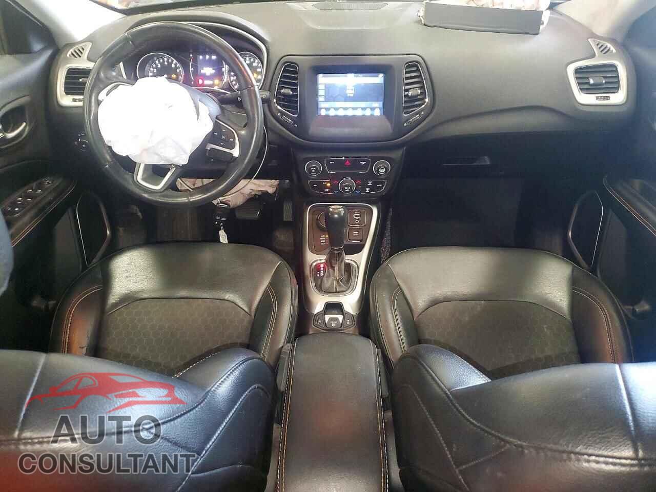 JEEP COMPASS 2019 - 3C4NJDBB3KT654019