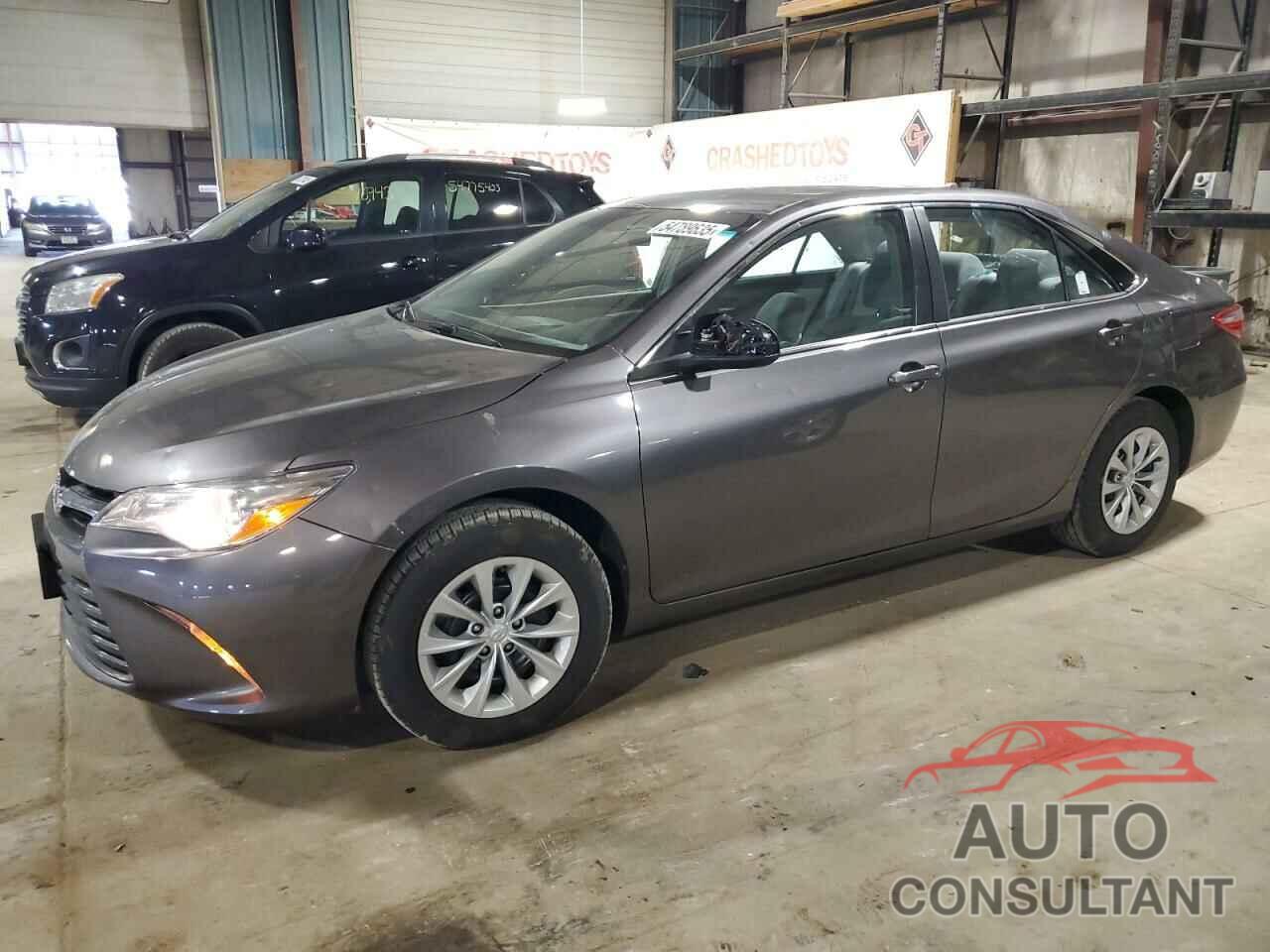 TOYOTA CAMRY 2016 - 4T4BF1FK3GR521367