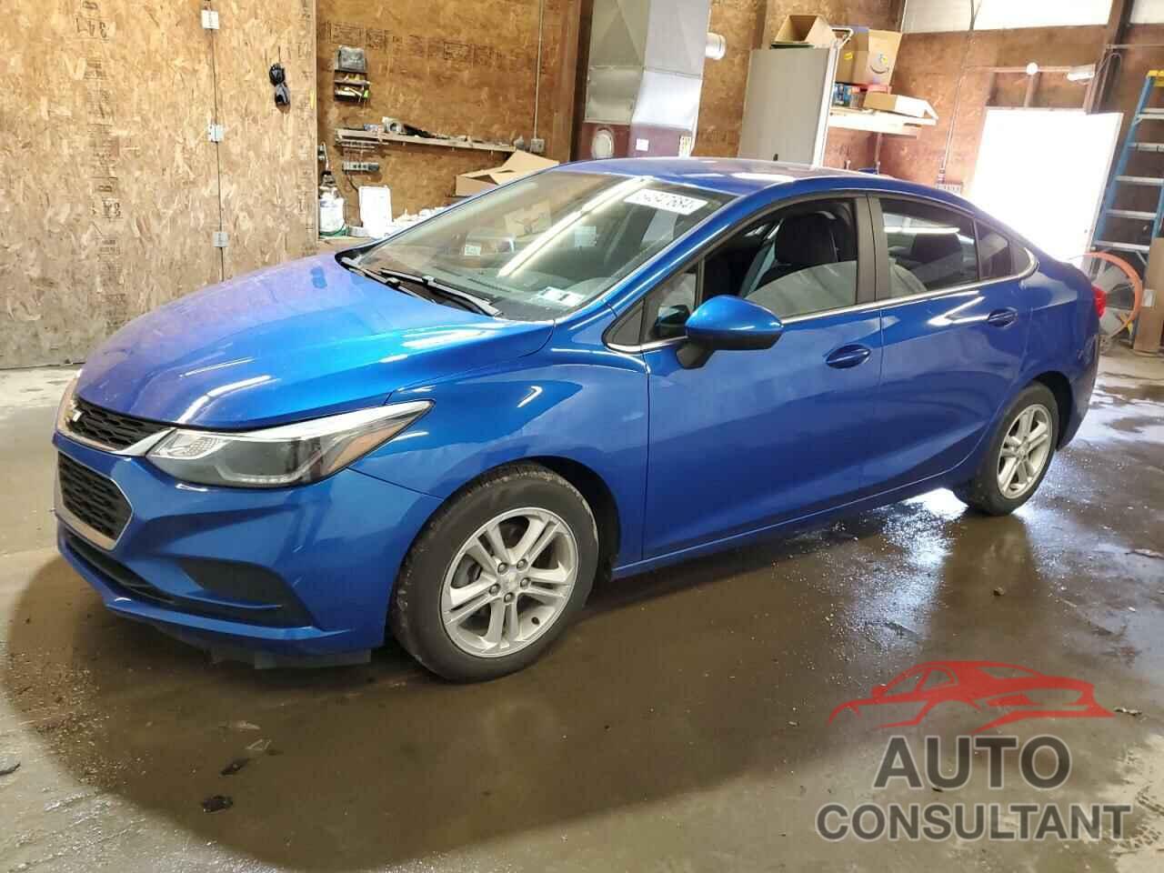 CHEVROLET CRUZE 2018 - 1G1BE5SM0J7137285