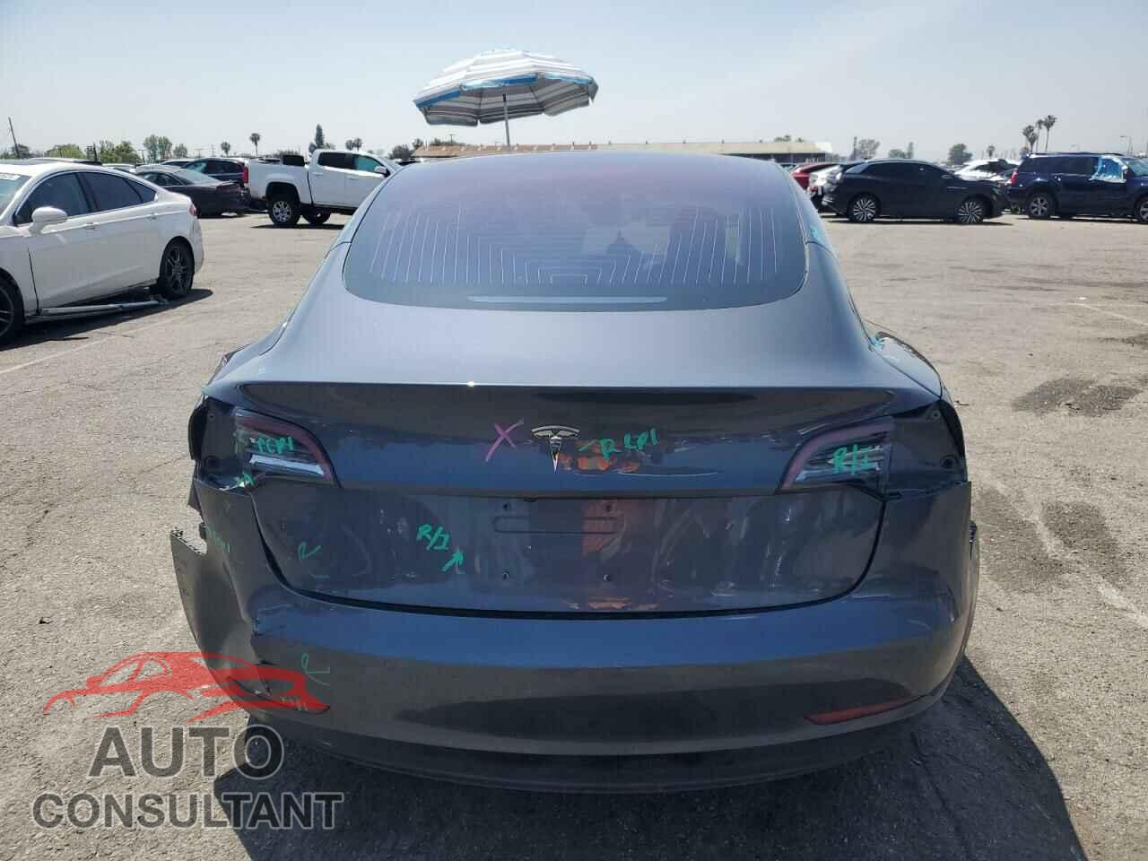 TESLA MODEL 3 2018 - 5YJ3E1EA1JF026809