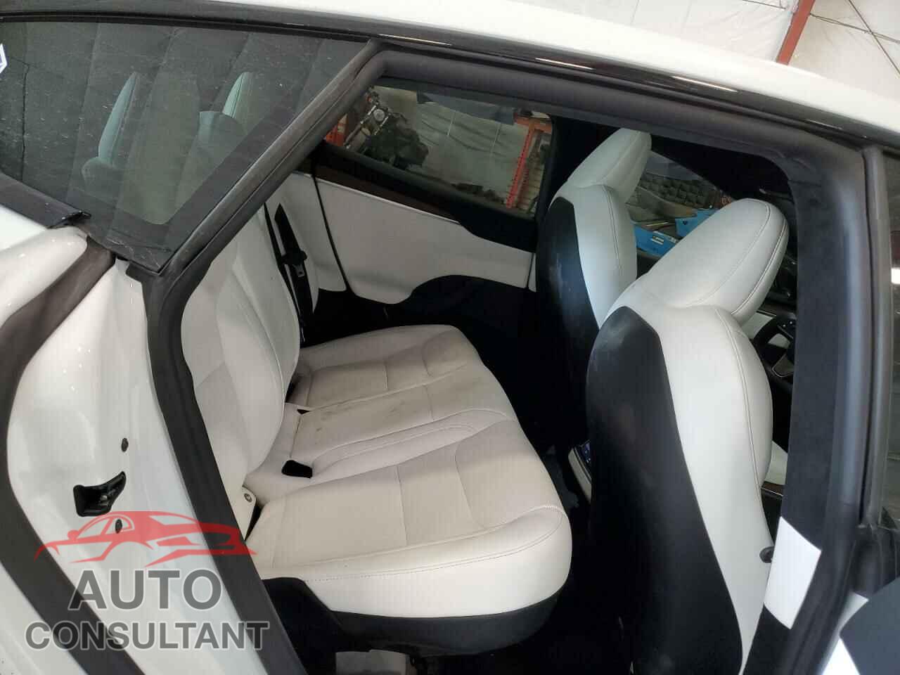 TESLA MODEL S 2024 - 5YJSA1E56RF538488