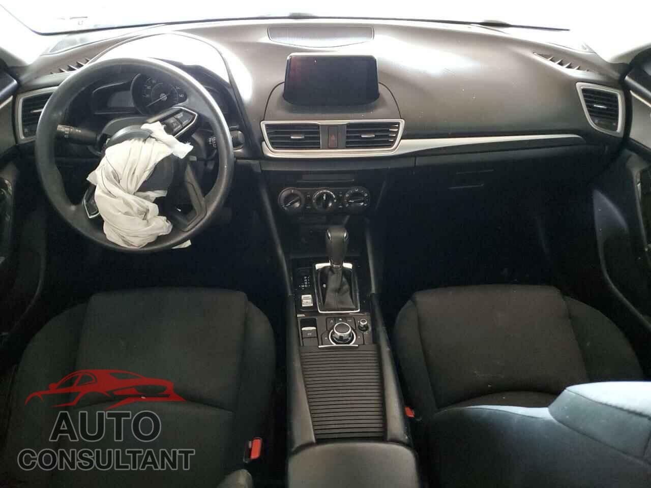 MAZDA 3 2018 - 3MZBN1K77JM161077