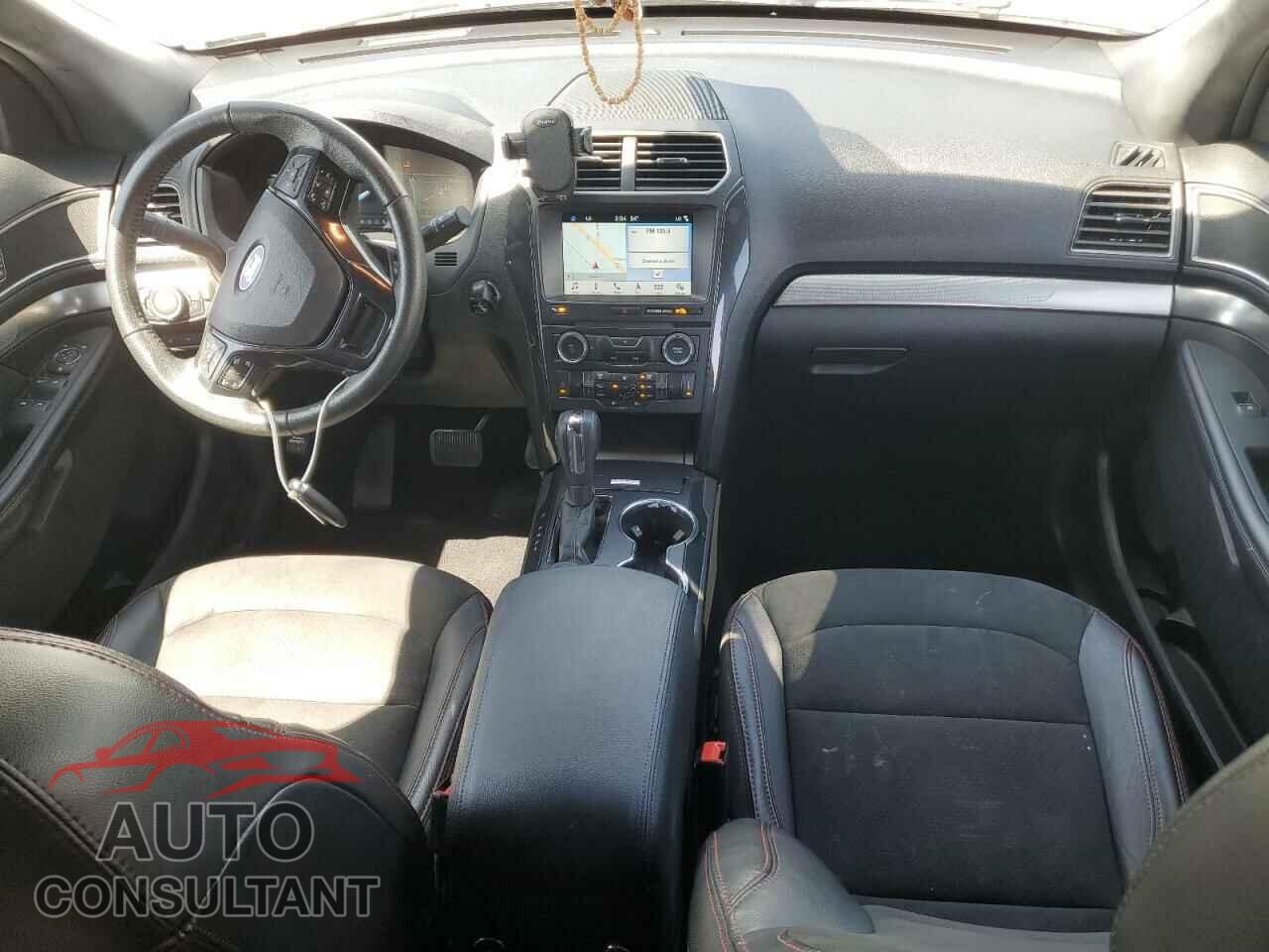 FORD EXPLORER 2018 - 1FM5K8D83JGC54904