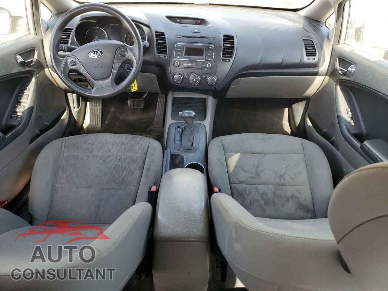 KIA FORTE 2016 - KNAFK4A60G5559038