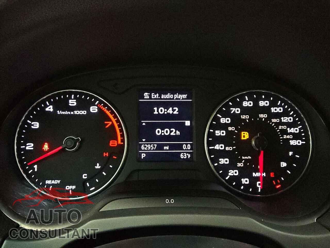 AUDI A3 2019 - WAUBEGFF3KA080936