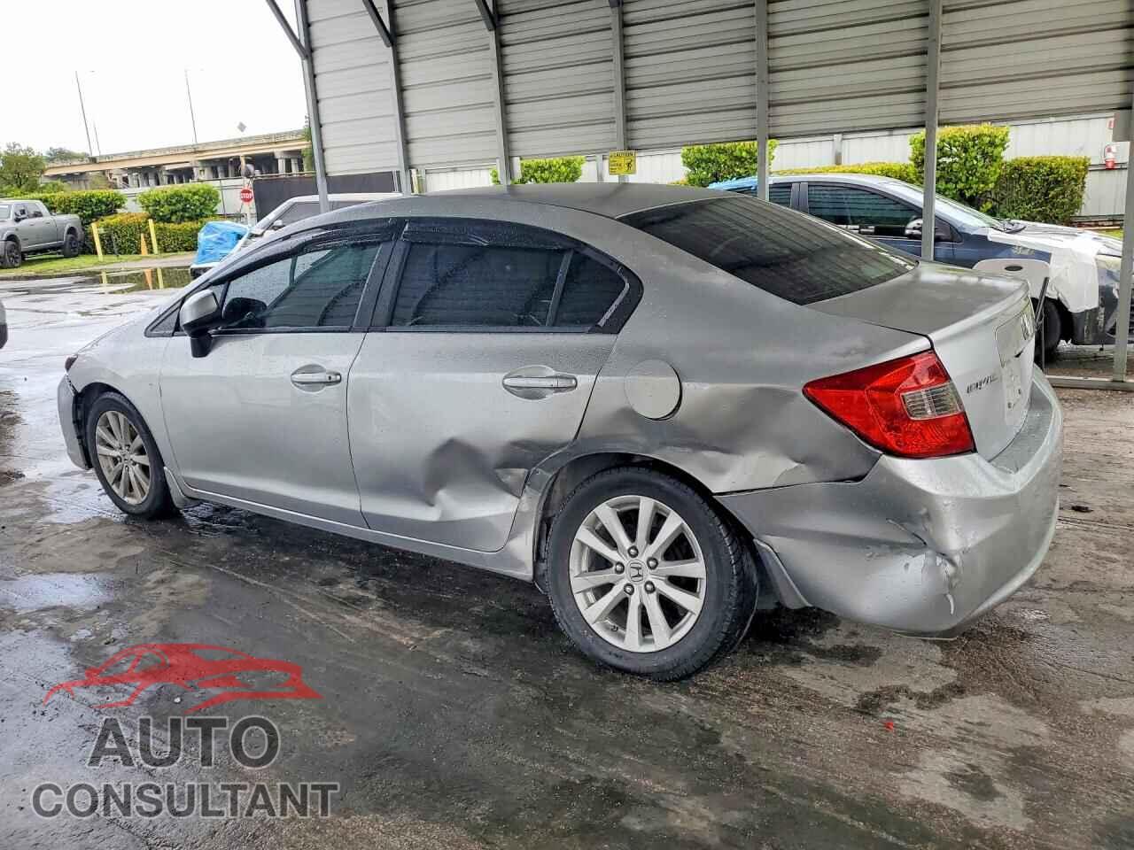HONDA CIVIC 2012 - 2HGFB2F54CH583404