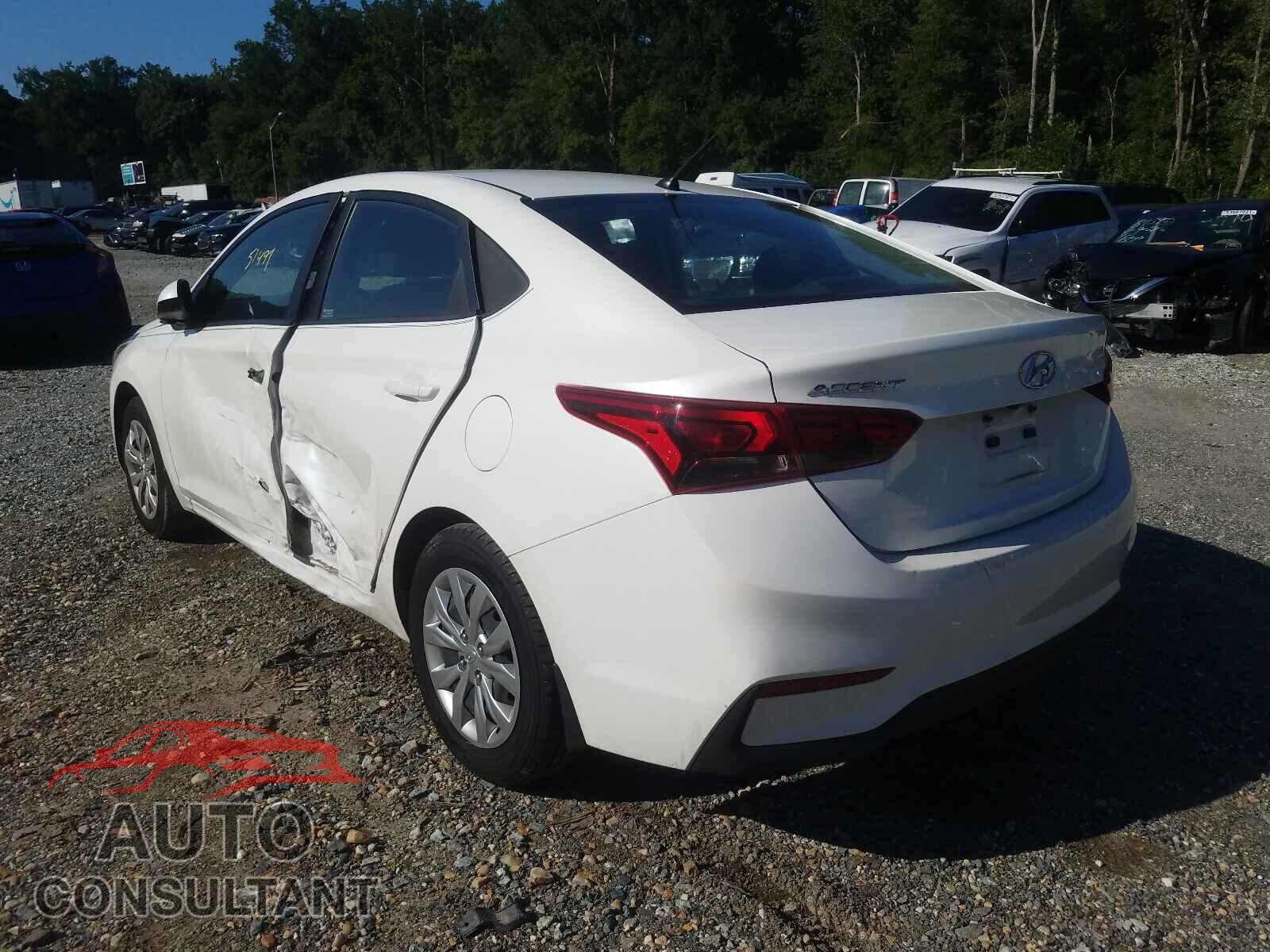 HYUNDAI ACCENT 2018 - 3KPC24A33JE025894