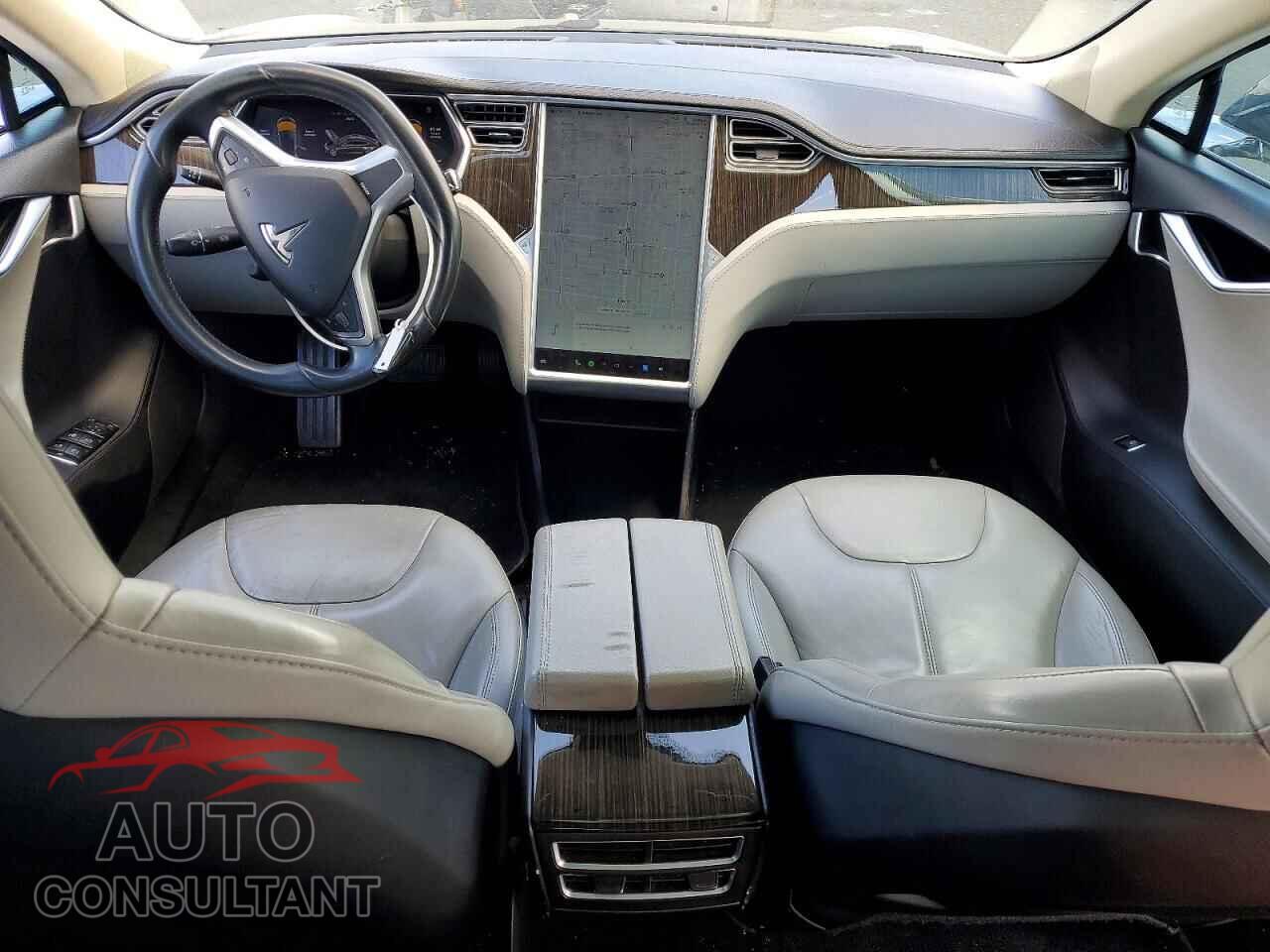 TESLA MODEL S 2013 - 5YJSA1CN5DFP17892