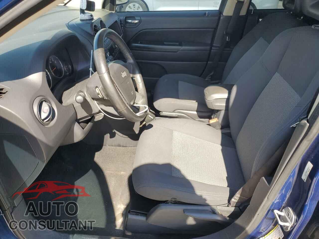 JEEP COMPASS 2009 - 1J8FT47B59D114218