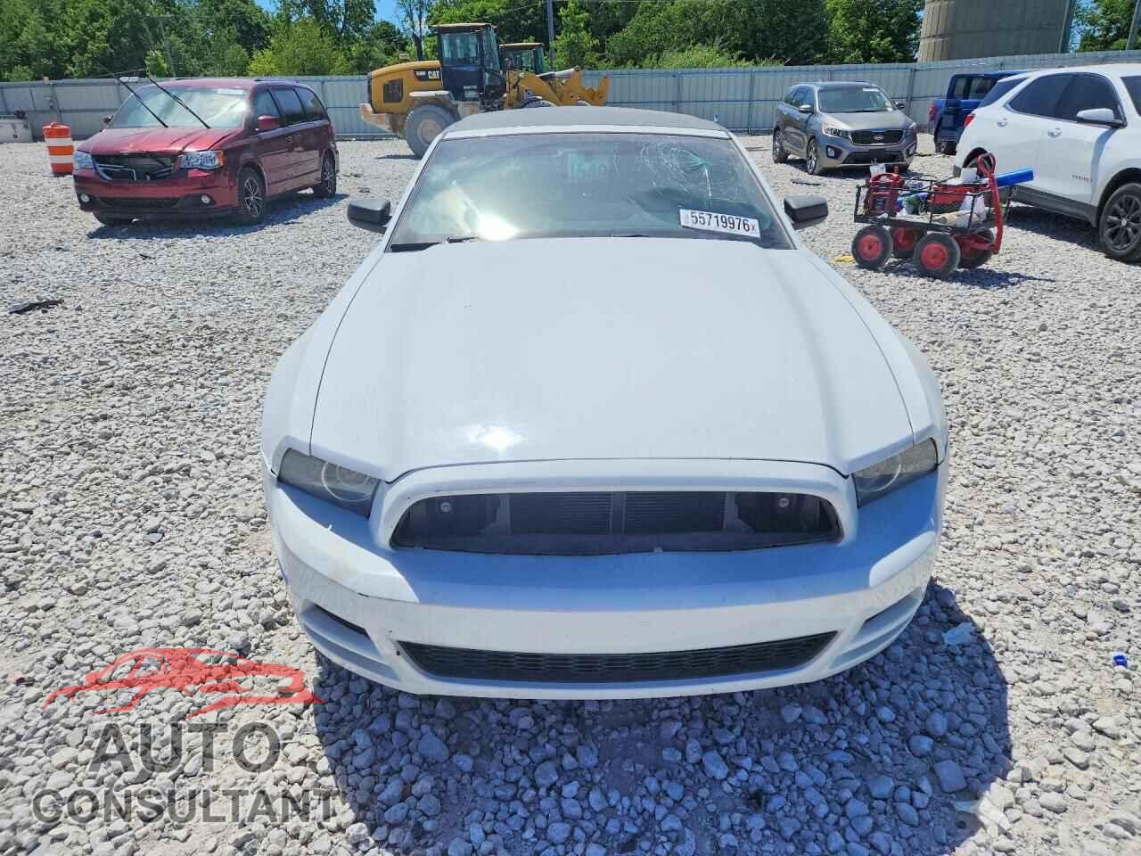 FORD MUSTANG 2014 - 1ZVBP8EM2E5208418