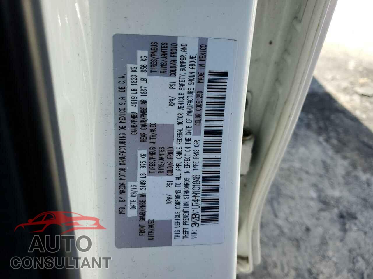 MAZDA 3 2017 - 3MZBN1U74HM101846