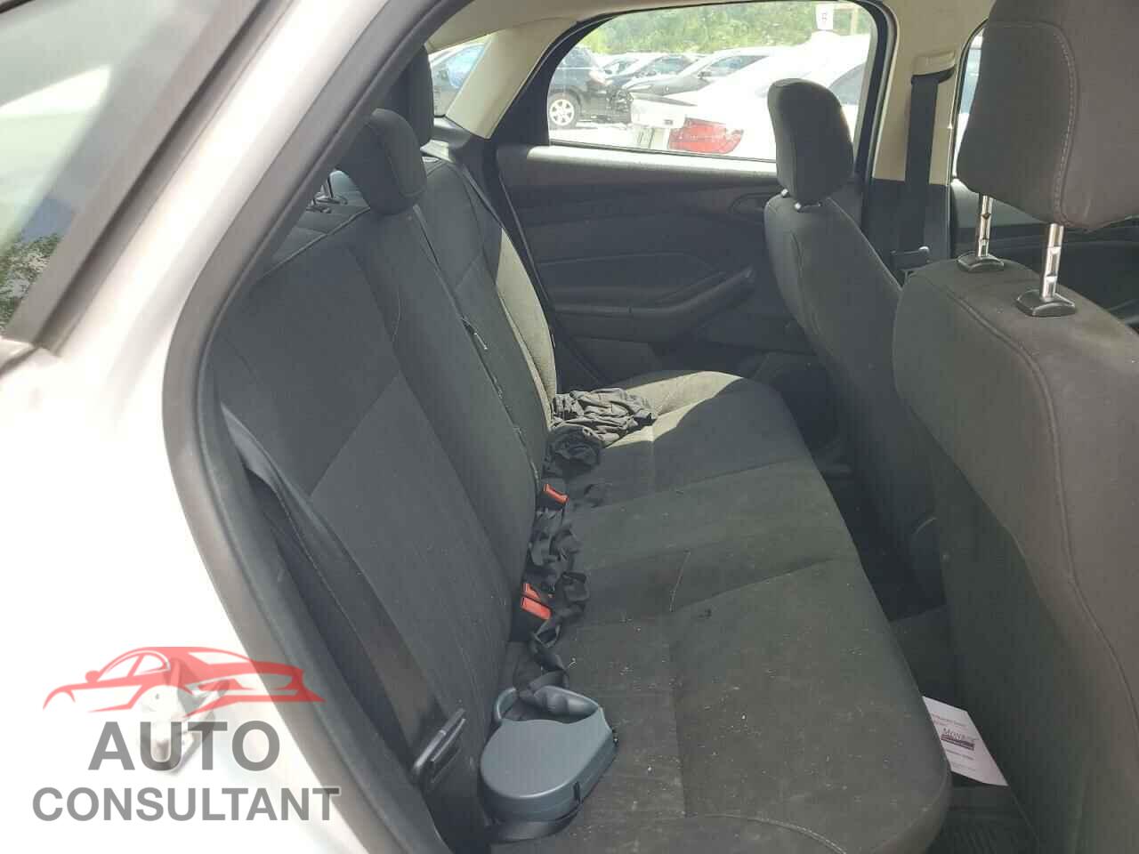 FORD FOCUS 2016 - 1FADP3E28GL394547