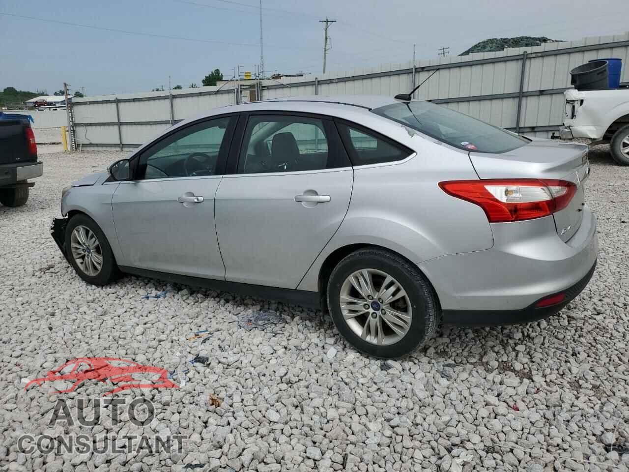 FORD FOCUS 2012 - 1FAHP3H24CL114890