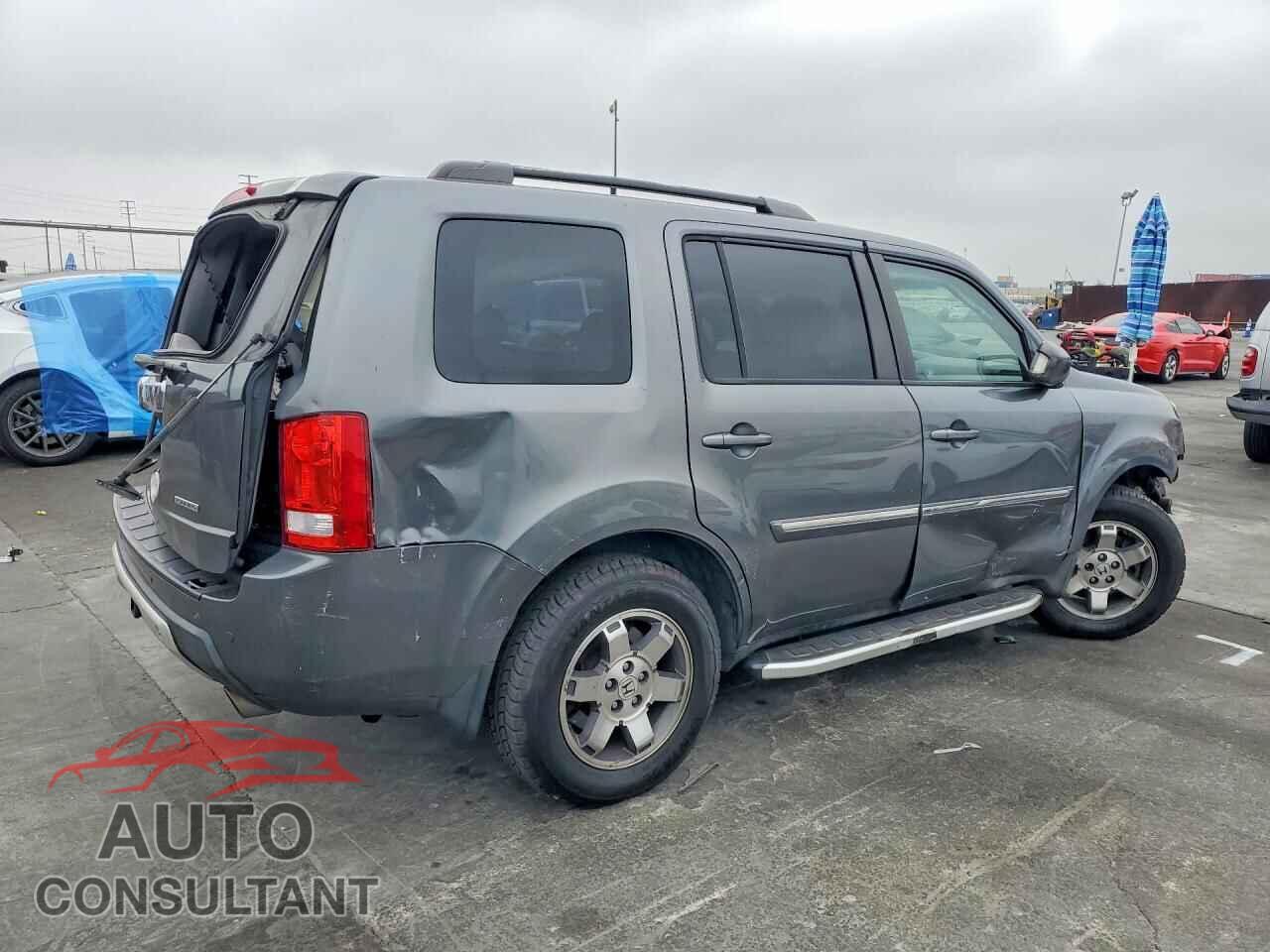 HONDA PILOT 2011 - 5FNYF3H99BB008723