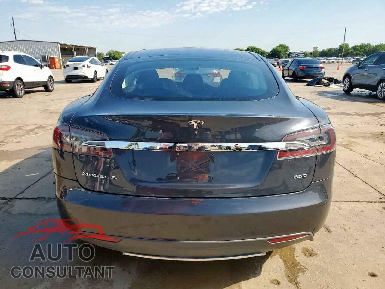 TESLA MODEL S 2015 - 5YJSA1H24FF080141