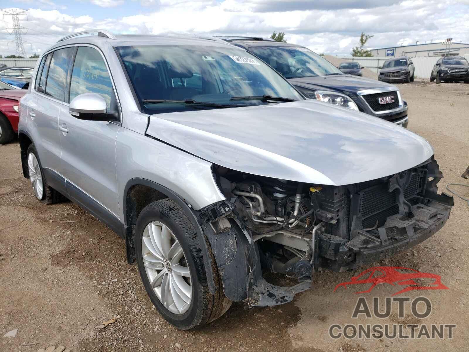 VOLKSWAGEN TIGUAN 2016 - WVGBV7AX7GW593339