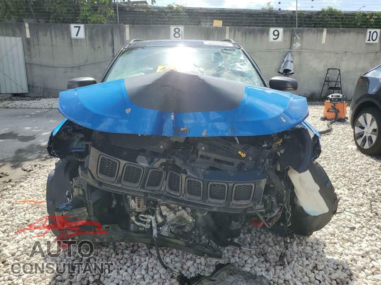 JEEP COMPASS 2017 - 3C4NJDDB5HT611243