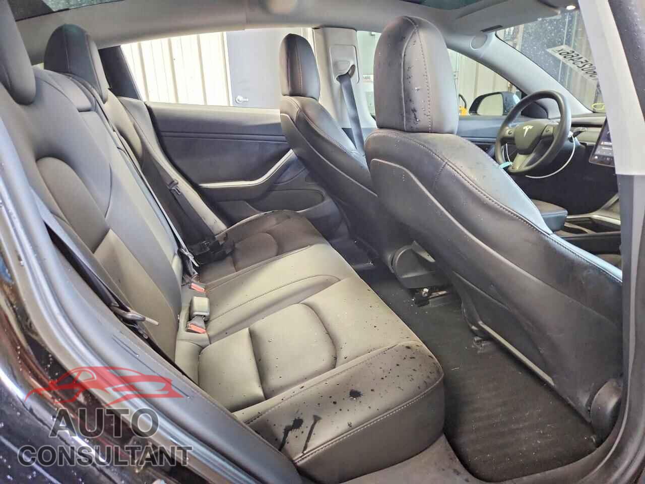 TESLA MODEL 3 2021 - 5YJ3E1EB6MF869496