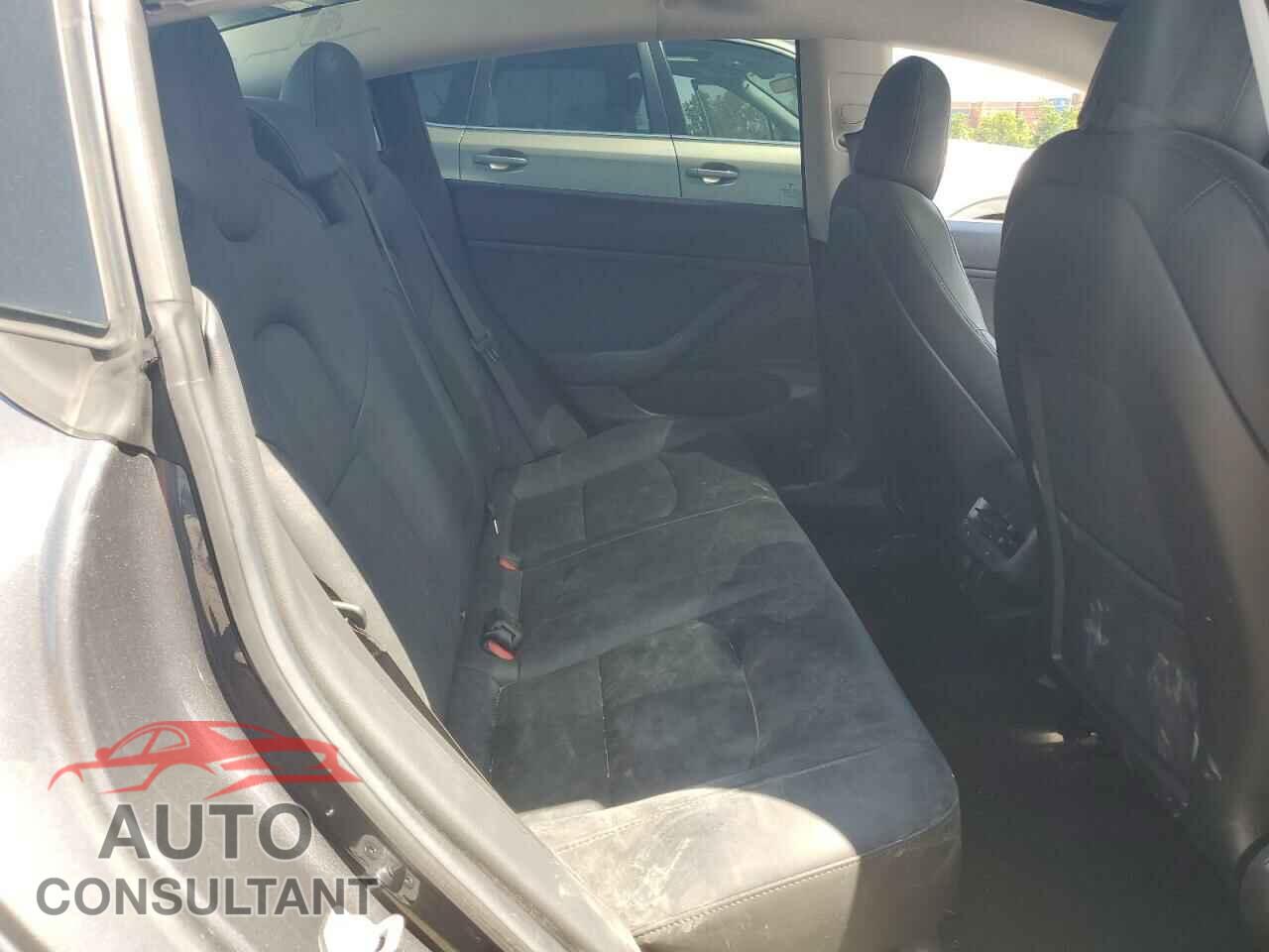 TESLA MODEL 3 2018 - 5YJ3E1EB2JF185251